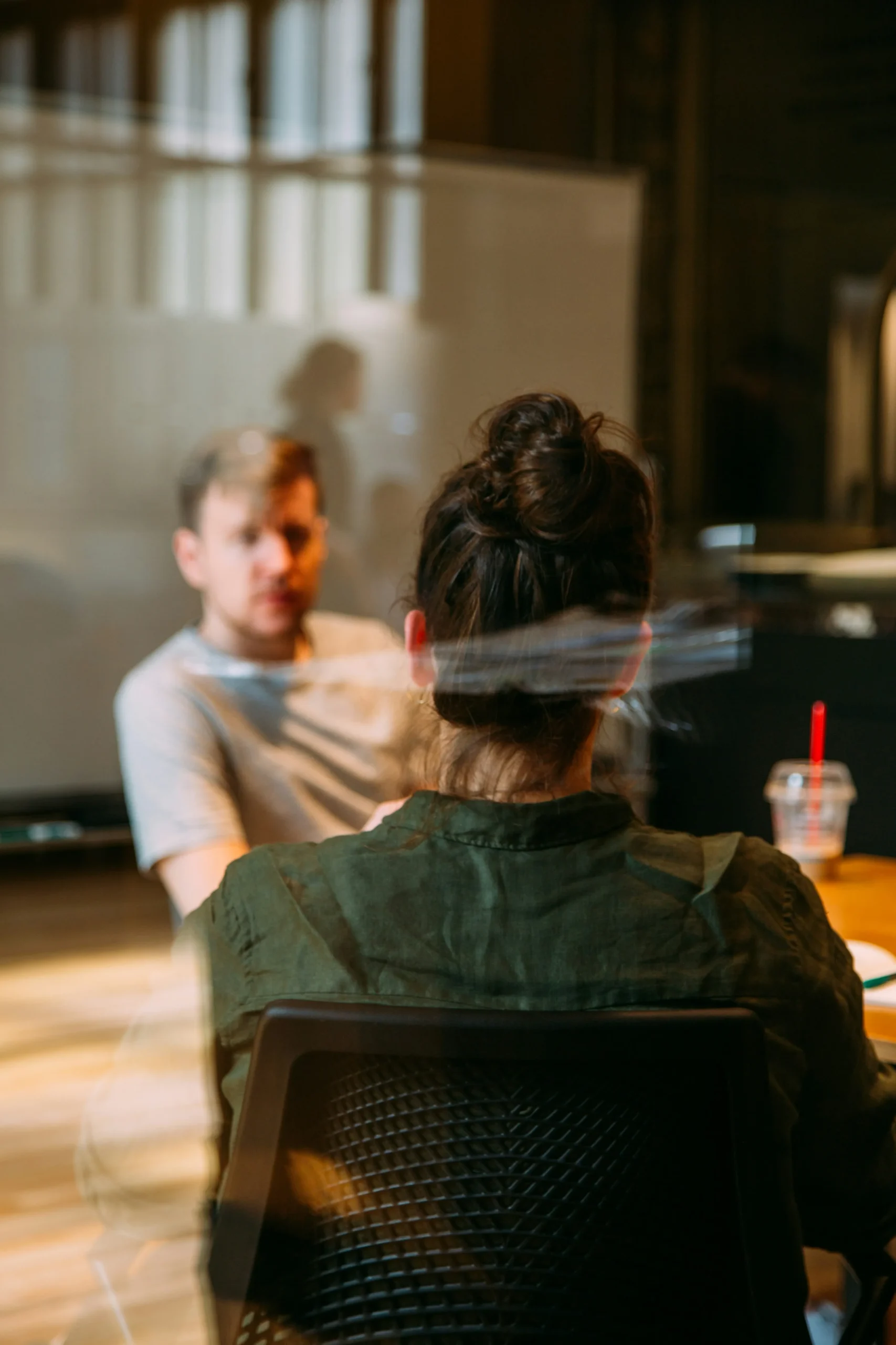charlesdeluvio-rRWiVQzLm7k-unsplash-converti-depuis-jpg Coach et formatrice pour dirigeants et managers | Tuba Coaching